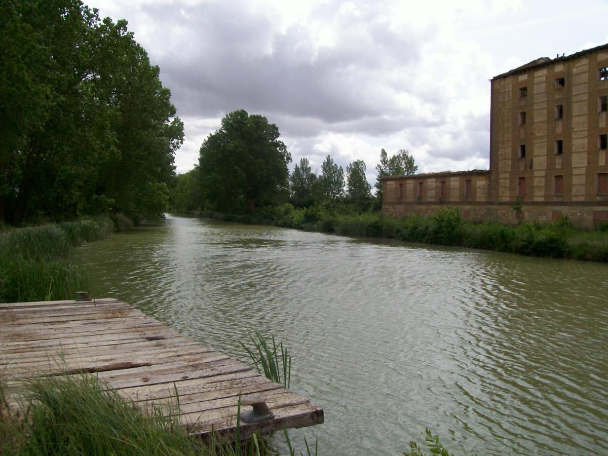 Гостьовий будинок Quinta Del Canal Tamariz de Campos Екстер'єр фото